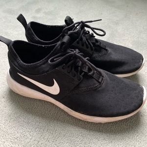 Nike Juvenate Running Sneakers